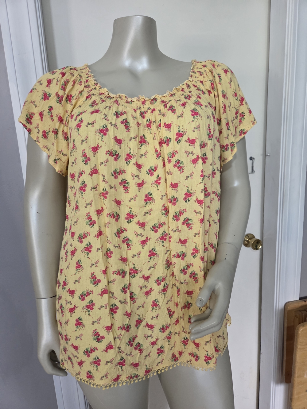 True Craft Yellow Floral Peasant Blouse